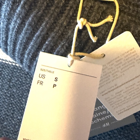 H&M Premium Label gray and cream stripe wool and cashmere turtleneck sweater NWT - Picture 9 of 14